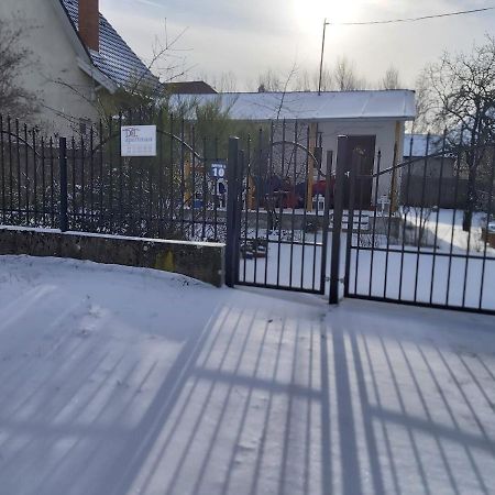 Deel Apartman Nyíregyháza Buitenkant foto