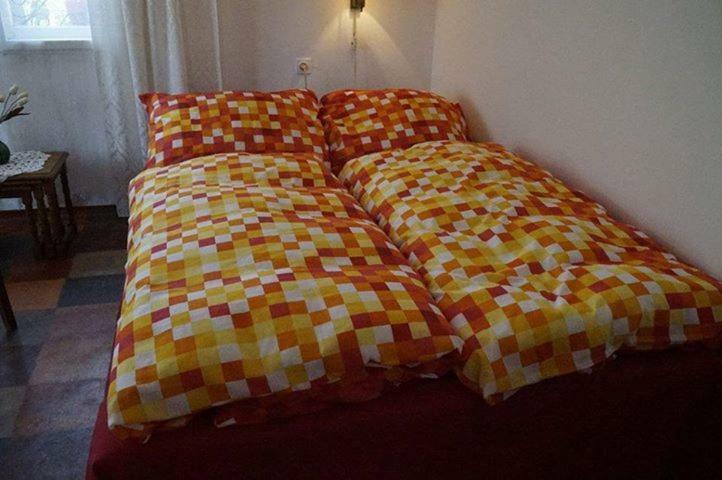 Deel Apartman Nyíregyháza Buitenkant foto