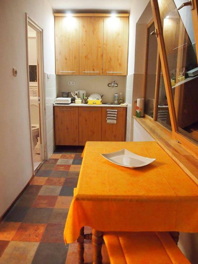 Deel Apartman Nyíregyháza Buitenkant foto