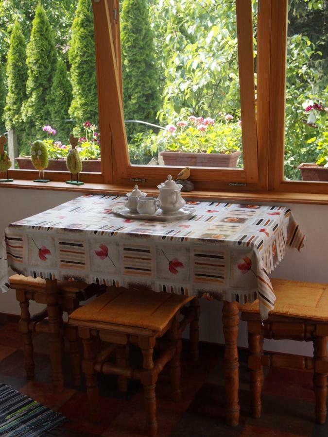 Deel Apartman Nyíregyháza Buitenkant foto